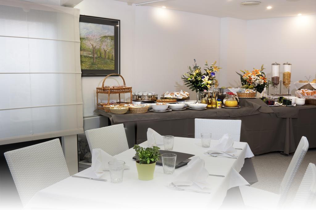 Hotel Gardenia Cermenate Dış mekan fotoğraf