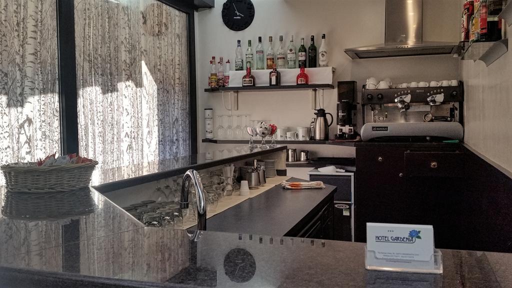 Hotel Gardenia Cermenate Dış mekan fotoğraf