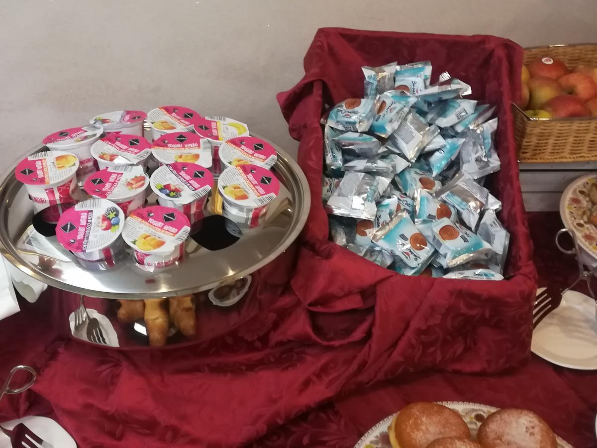 Hotel Gardenia Cermenate Dış mekan fotoğraf